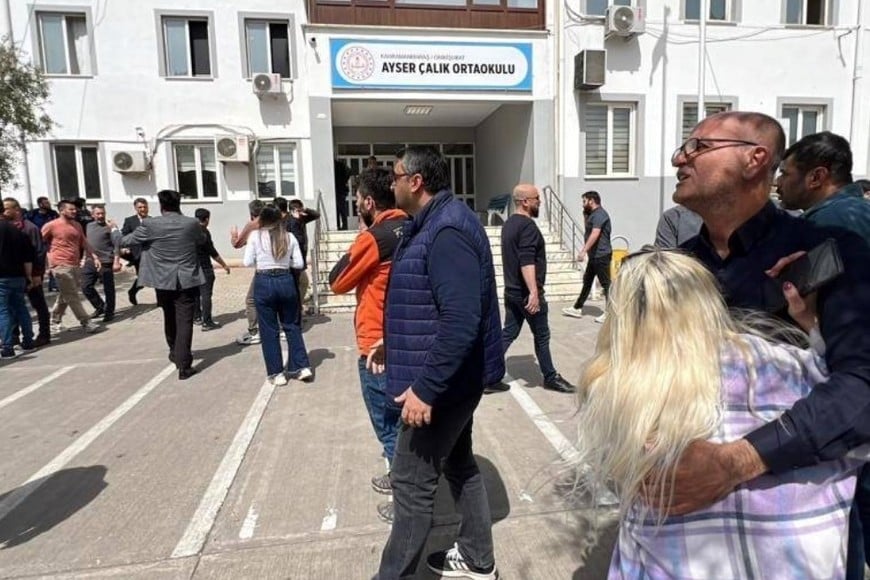 El episodio ocurrió en horario escolar y obligó a desplegar un amplio operativo policial y sanitario en la zona.