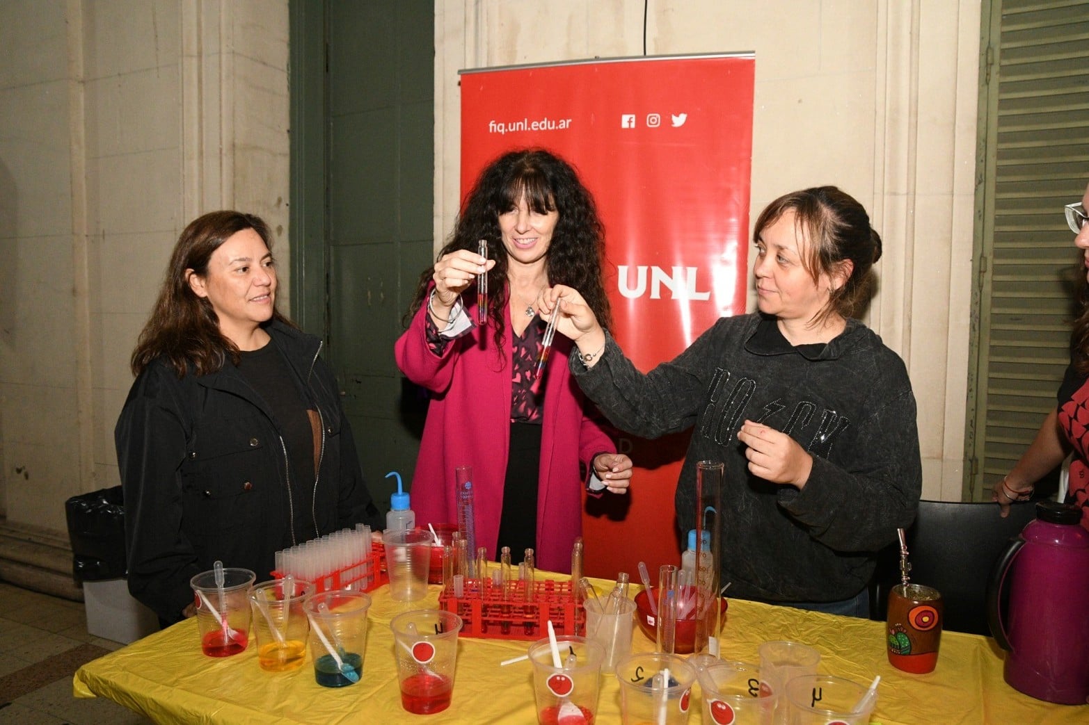 La Universidad no se apaga: jornada de visualización en la UNL