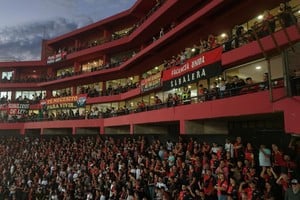 El club le pide un esfuerzo a los socios y por eso pagarán todos el día del partido ante Godoy Cruz. La situación económica y financiera sigue siendo preocupante.