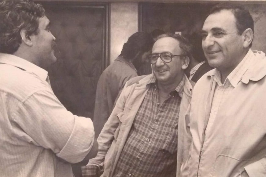 Rogelio Alaniz, Rafael Filippelli y Juan José Saer en Santa Fe, año 1989.