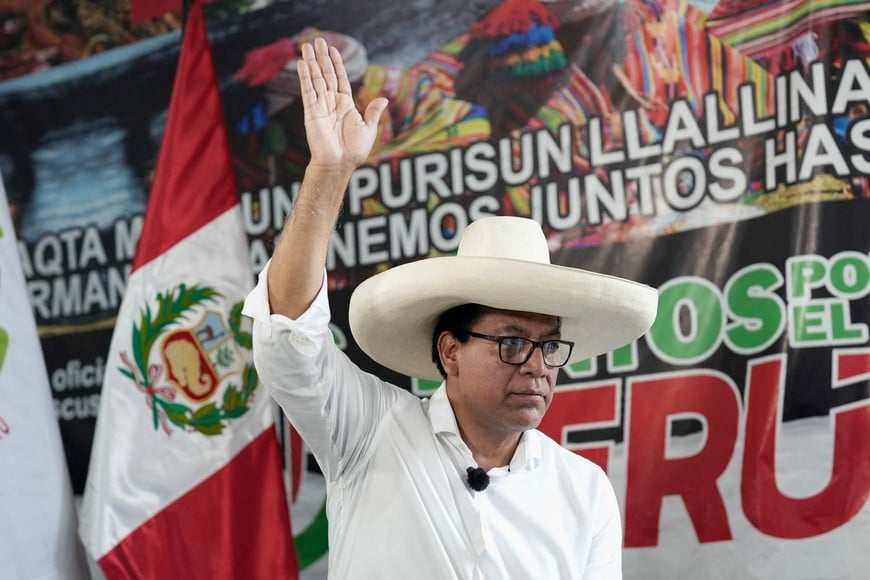 FILE PHOTO: Roberto Sanchez, presidential candidate of the Together for Peru party, looks on on the day of an interview with Reuters ahead of the general election on April 12, in Lima, Peru, April 10, 2026. REUTERS/Angela Ponce/File Photo