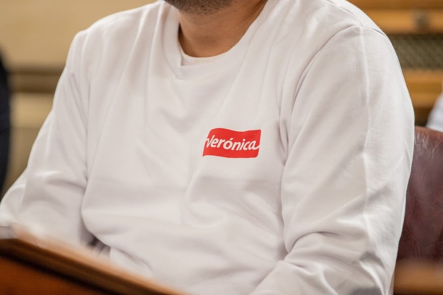 El drama de los trabajadores de Lácteos Verónica y de las comunidades directamente afectadas, pero también el objetivo de recuperar la producción, fueron los ejes de la amplia reunión convocada por el Senado de Santa Fe.  Foto: Senado de Santa Fe