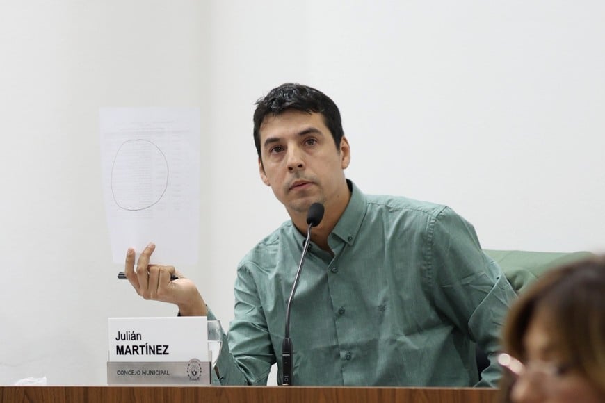 Julián Martínez.