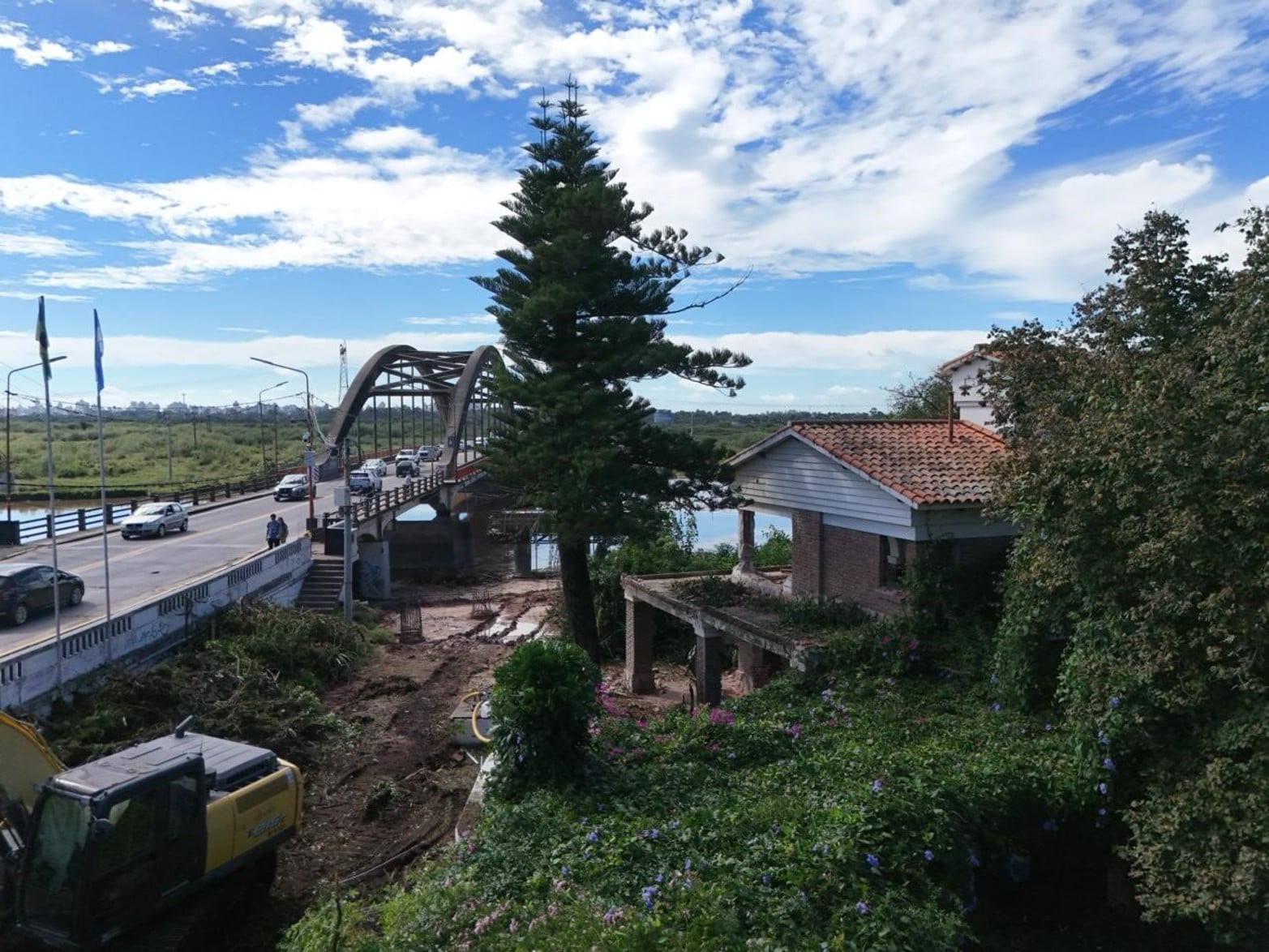 Demuelen una casa en Santo Tomé. Créditos: Fernando Nicola