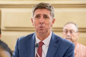 “Cuando una necesidad de Las Colonias permanece abierta, nuestra tarea es transformarla en una gestión concreta y sostenerla hasta que la respuesta llegue”, expresó Pirola al fundamentar la presentación.