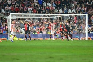 Unión-Newell's | Torneo Apertura Fecha 15 | Estadio 15 de Abril. Foto: Manuel Fabatia