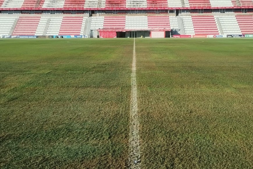 El estado del campo de juego de Unión.