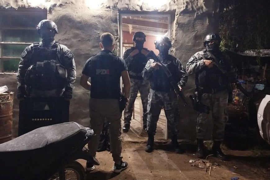 Los investigadores detuvieron a un hombre e identificaron a dos mujeres. Foto: El Litoral