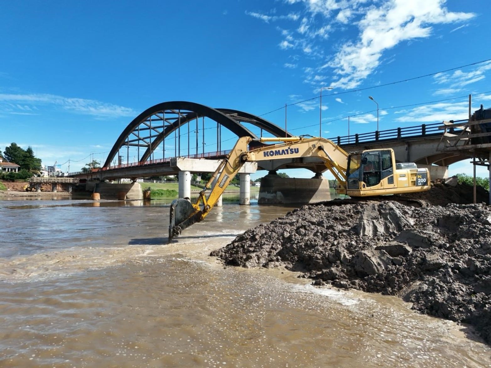 Demuelen una casa en Santo Tomé. Créditos: Fernando Nicola