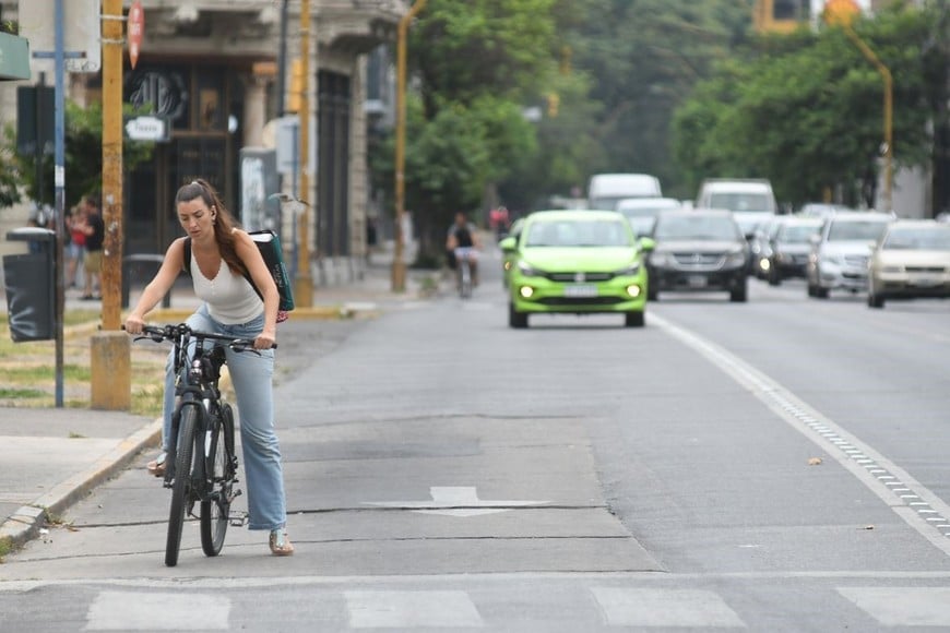 Muchos usuarios empiezan a recurrir a otros medios de movilidad. Foto: Flavio Raina