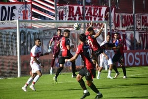 Colón-Morón | Primera Nacional - Torneo Nacional | Fecha 10 .