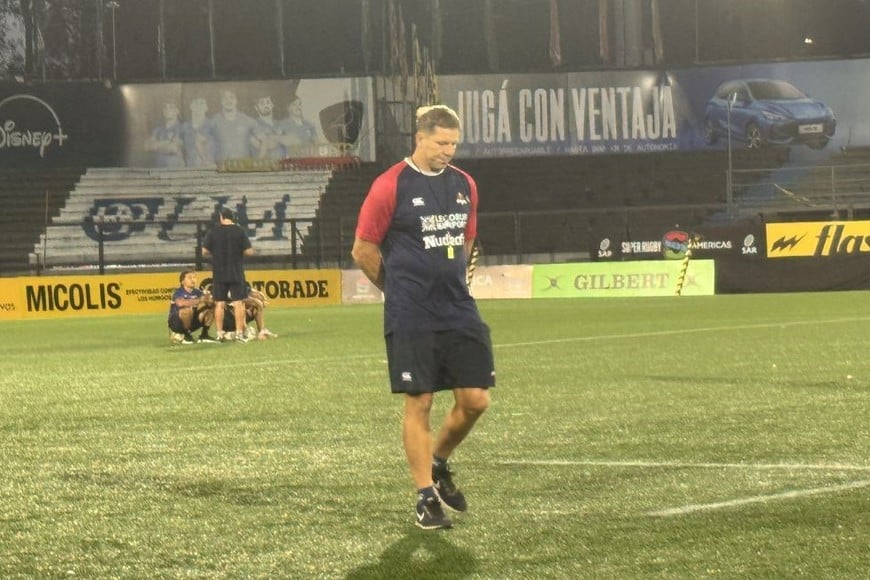 Nicolás Galatro, piensa la mejor estrategia para enfrentar a Peñarol. Foto: El Litoral.