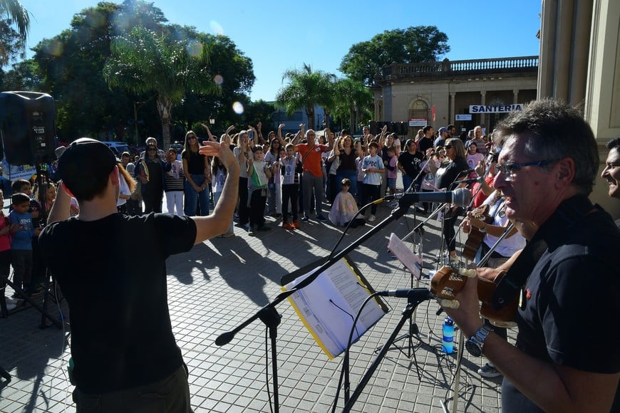 127° Peregrinación por la Virgen de Guadalupe en la ciudad de Santa Fe.