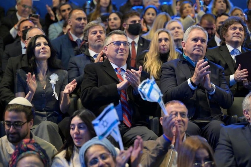 El presidente y su hermana en las celebraciones.