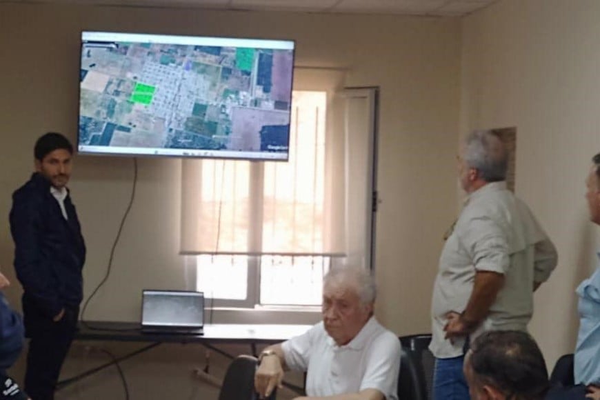 Pullaro viajó a Villa Minetti para encabezar el operativo montado por el gobierno para asistir a los damnificados. Gobierno Provincial.