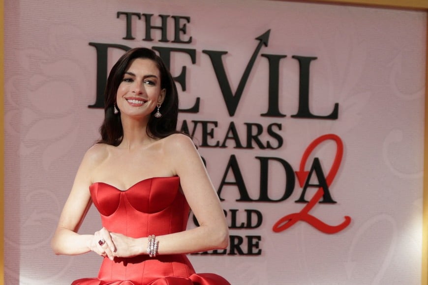 Anne Hathaway attends the red carpet for the premiere of "The Devil Wears Prada 2" in New York City, U.S., April 20, 2026. REUTERS/Jeenah Moon