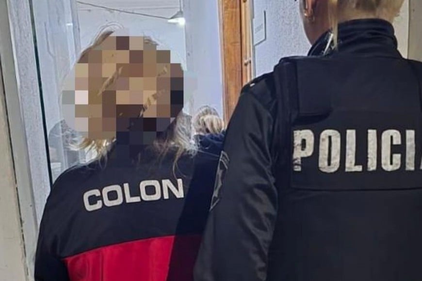 Robo de cables en barrio Coronel Dorrego. Foto: Gentileza