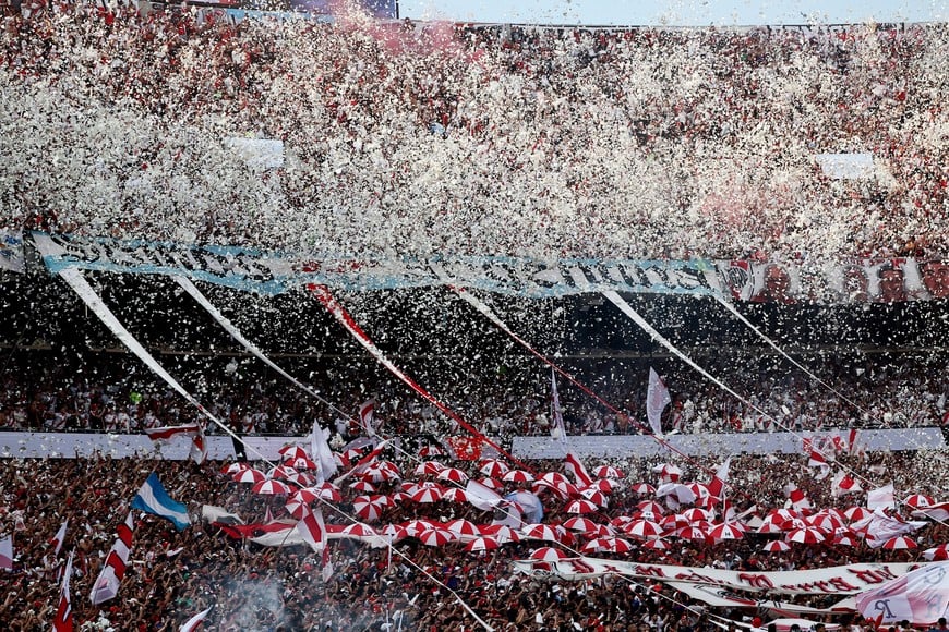 Soccer Football - Argentina Primera Division - Torneo Apertura - River Plate v Boca Juniors - Estadio Mas Monumental, Buenos Aires, Argentina - April 19, 2026
General view of confetti being thrown in the air inside the stadium before the match REUTERS/Agustin Marcarian