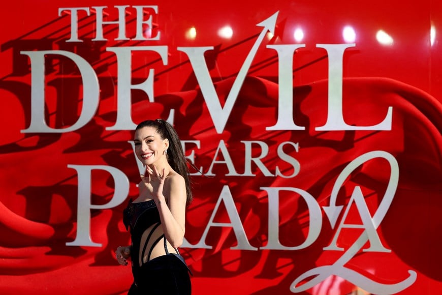 Anne Hathaway attends the "The Devil Wears Prada 2" European premiere in London, Britain, April 22, 2026. REUTERS/Jack Taylor     TPX IMAGES OF THE DAY