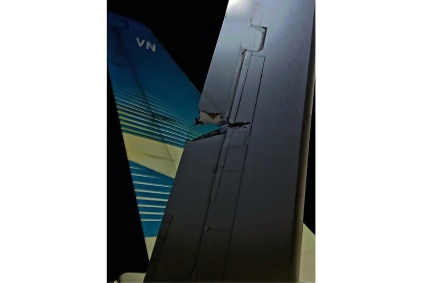 El choque ocurrió durante maniobras en tierra entre un Airbus A321 de Latam y un Boeing 737 de Aerolíneas Argentinas.