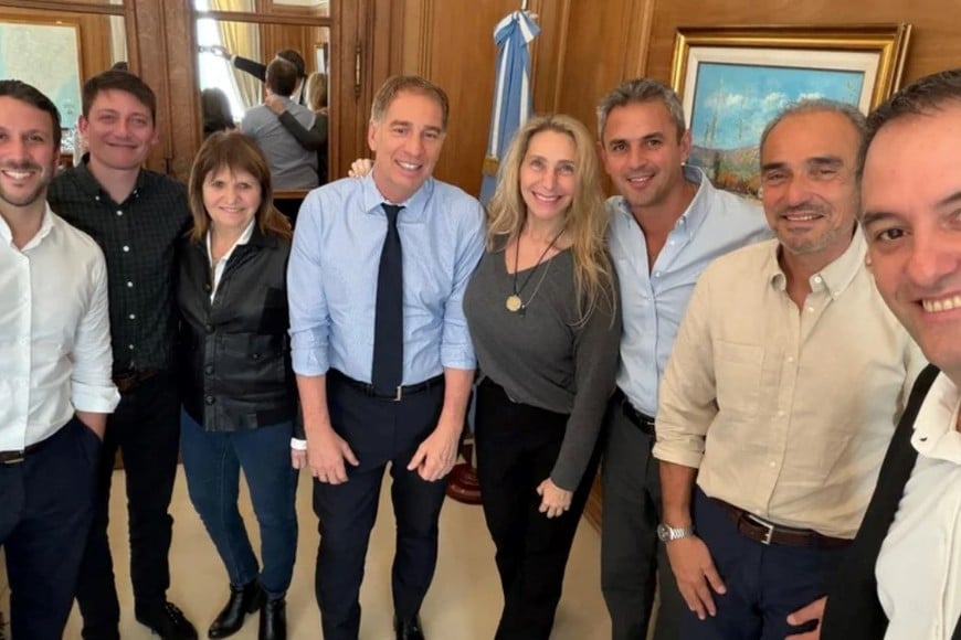 La Mesa Política y una costumbre casi semanal.