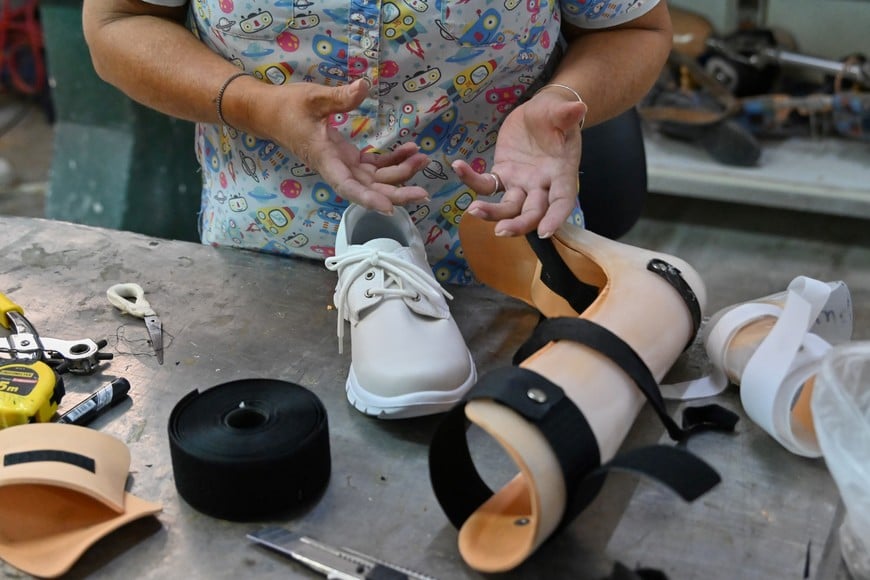 Durante 2025, se elaboraron 276 ortesis de tobillo