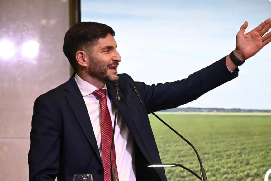 Pullaro este viernes en la Bolsa de Comercio de Rosario. Crédito: Marcelo Manera