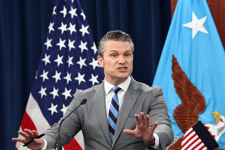 U.S. Secretary of Defense Pete Hegseth holds a briefing on the Iran war, amid a ceasefire between the U.S. and Iran, at the Pentagon in Washington, D.C., U.S., April 24, 2026. REUTERS/Kevin Lamarque