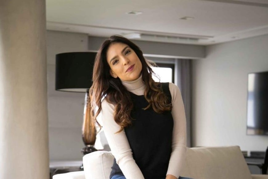 La participación suma una presencia de El Litoral en una producción internacional sobre el ídolo brasileño.