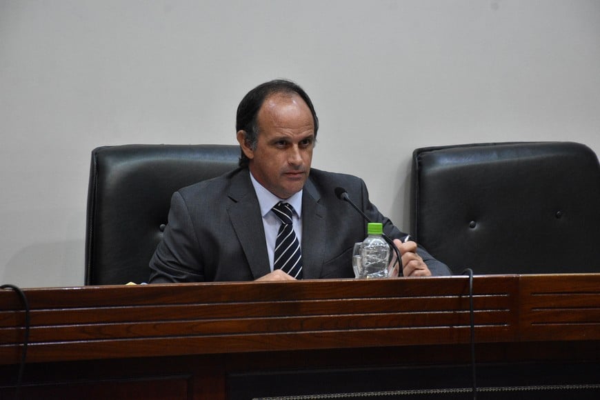 Condena para un expolicía con antecedentes, detenido en el peaje de Sauce Viejo