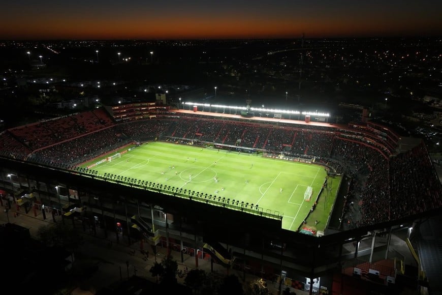 colon godoy cruz Nicola