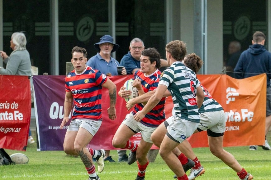 Jockey Club de Venado Tuerto se quedó con un ajustado duelo frente a Jockey Club de Rosario por 22 a 15.