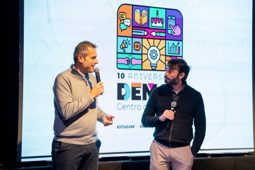 Demos celebró una década de trabajo con eje en investigación y formación.