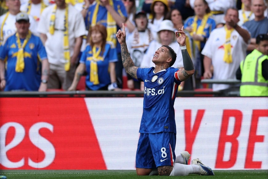 Soccer Football - FA Cup - Semi Final - Chelsea v Leeds United - Wembley Stadium, London, Britain - April 26, 2026
Chelsea's Enzo Fernandez celebrates scoring their first goal REUTERS/Toby Melville