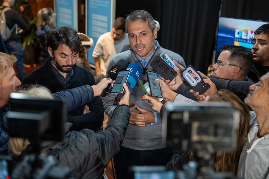 Especialistas compartieron miradas sobre los desafíos actuales en Santa Fe.