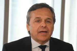 Respaldo legislativo provincial para una iniciativa del ex convencional reformador Diego Giuliano en la Cámara de Diputados de la Nación. Crédito: Manuel Fabatia.