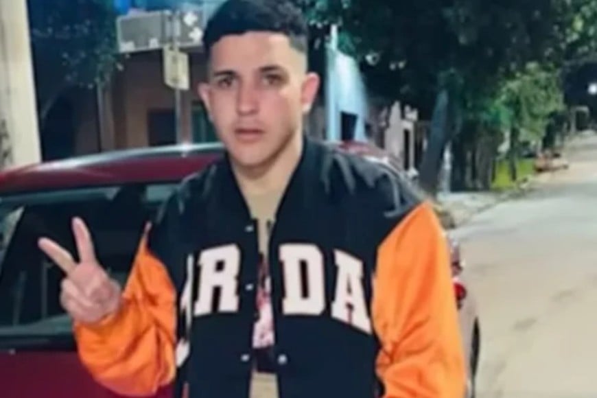 La Policía sostiene se suicidó, pero la familia explica posibles irregularidades.