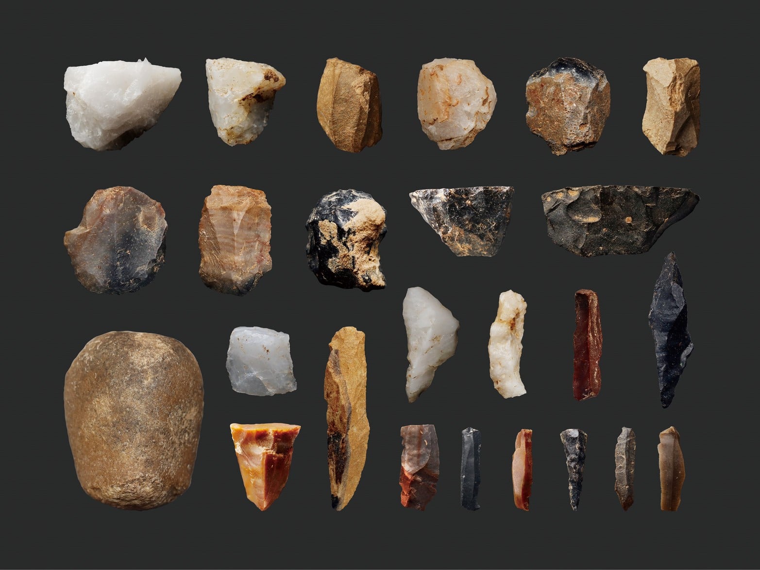 Artefactos líticos típicos del yacimiento de Peiligang, en Xinzheng.