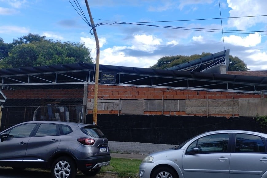 El avance de obra del centro acuático del Alassia se consolida en su etapa final.