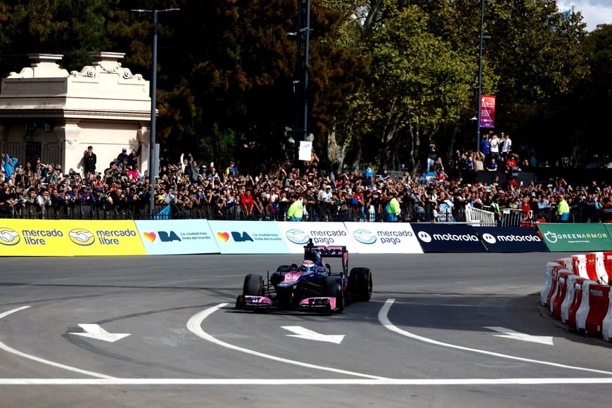 Formula One F1 - Colapinto takes F1 to the streets of Buenos Aires - Buenos Aires, Argentina - April 26, 2026
Alpine's Franco Colapinto during the roadshow REUTERS/Alessia Maccioni