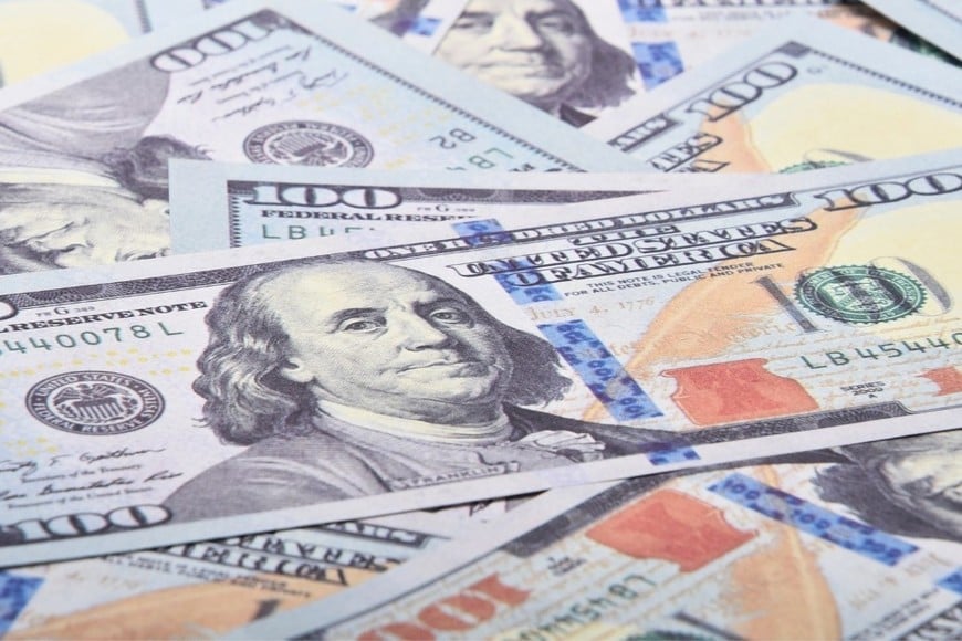 El dólar blue cerró sin cambios en $1.410 para la compra y $1.430 para la venta.
