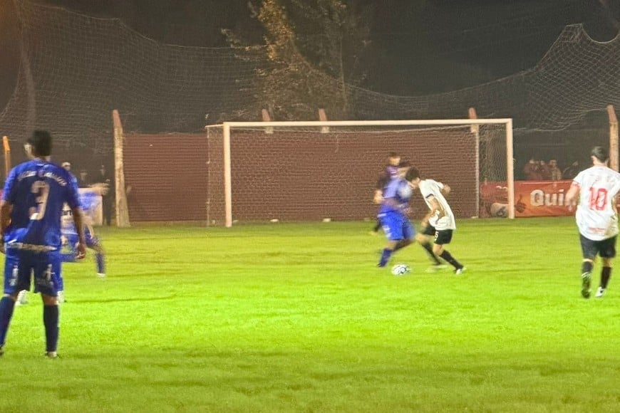 La revancha se juega la semana que viene en Capitán Bermúdez. Foto: Copa Santa Fe.