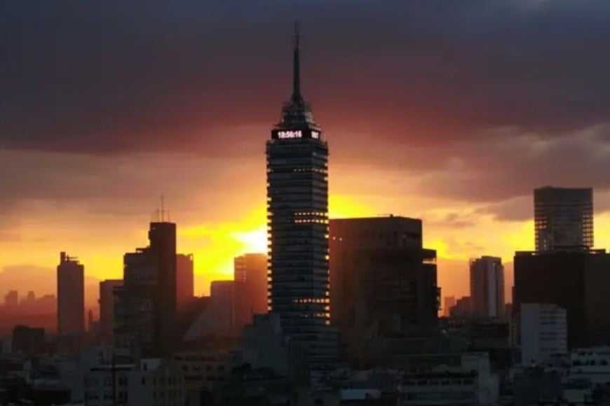 La Torre Latinoamericana, un edificio simbólico de la ciudad de México. Foto: Santiago Arau