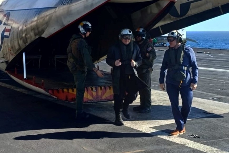 Javier Milei este jueves arriba del USS Nimitz.