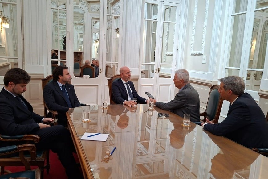 El embajador Nicoletti en diálogo con El Litoral.