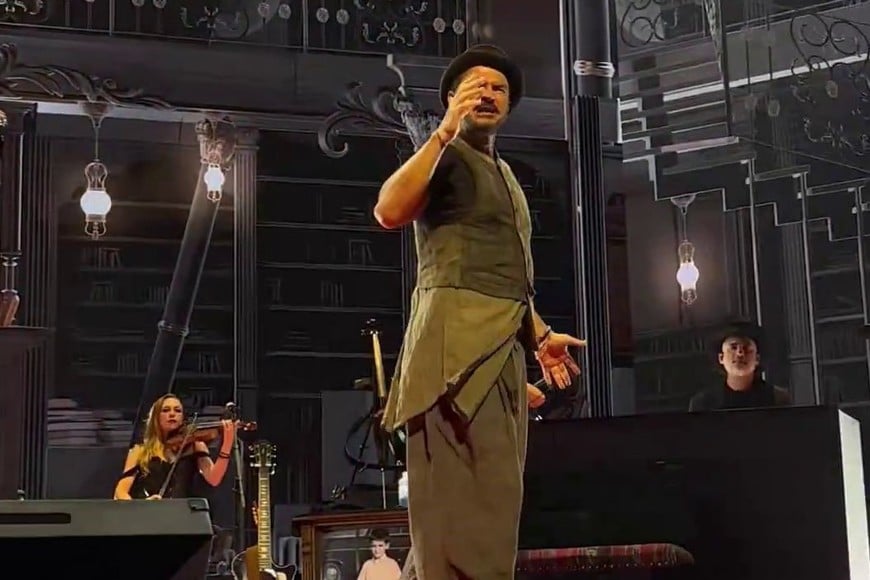 La primera fecha de Ricardo Arjona en Argentina.