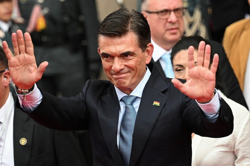 Bolivia's President-elect Rodrigo Paz gestures, as he makes his way to the Plurinational Legislative Assembly for his swearing-in ceremony, in La Paz, Bolivia, November 8, 2025. REUTERS/Claudia Morales
