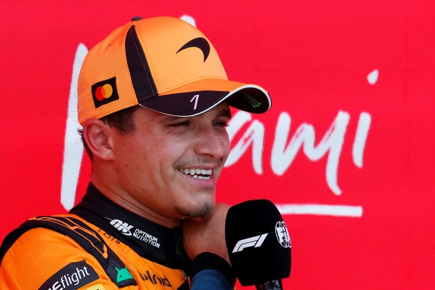 Formula One F1 - Miami Grand Prix - Miami International Autodrome, Miami, Florida, United States - May 2, 2026
McLaren's Lando Norris speaks to fans after winning the sprint race REUTERS/Marco Bello