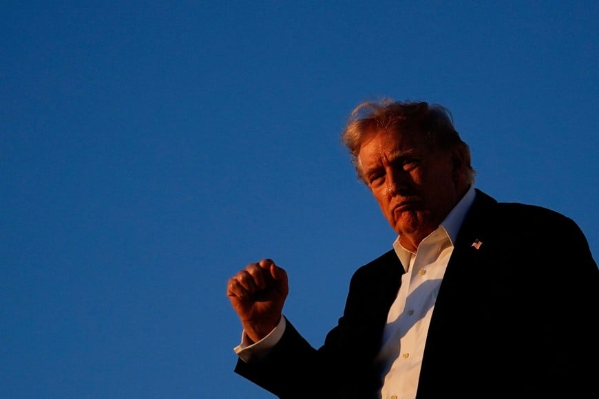 U.S. President Donald Trump gestures as he arrives at Joint Base Andrews, U.S., May 3, 2026. REUTERS/Nathan Howard
