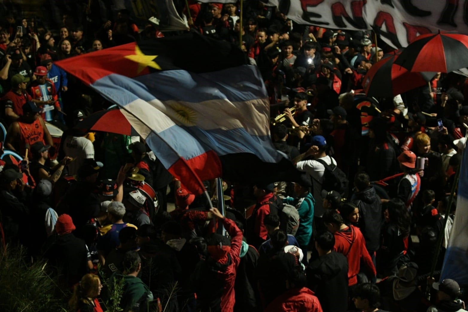 Festejos por los 121 años del Club Atlético Colón.